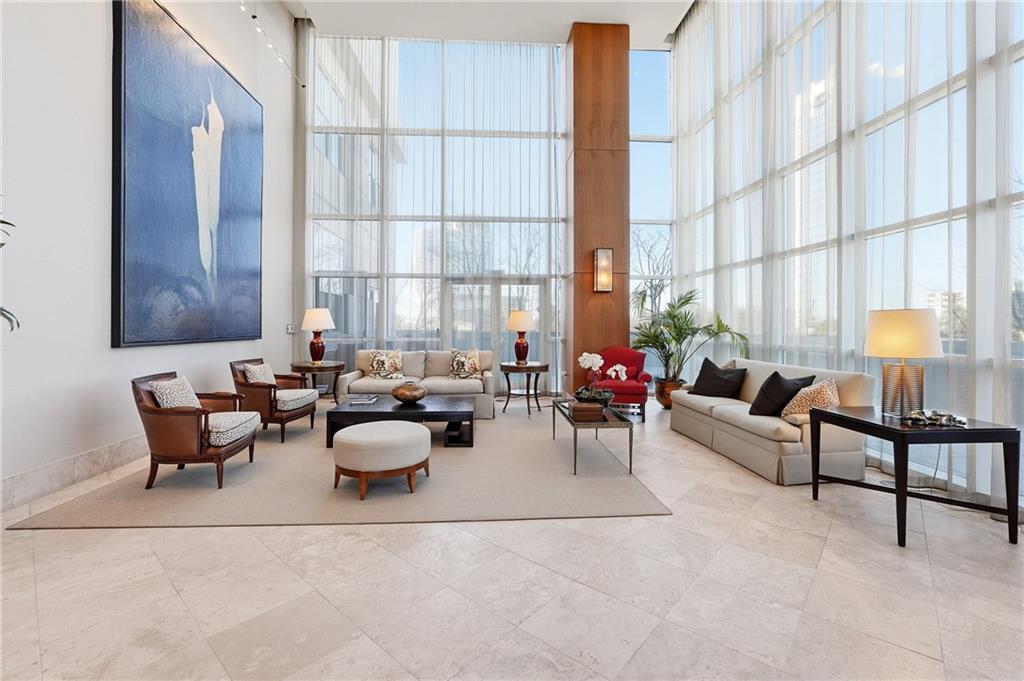 2881 Peachtree Rd. #902, Atlanta, GA 30305