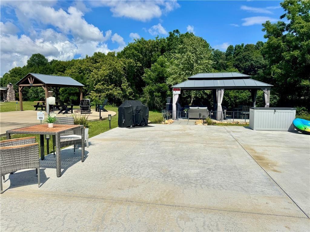 121 Mountain Meadows Dr., Morganton, GA 30560