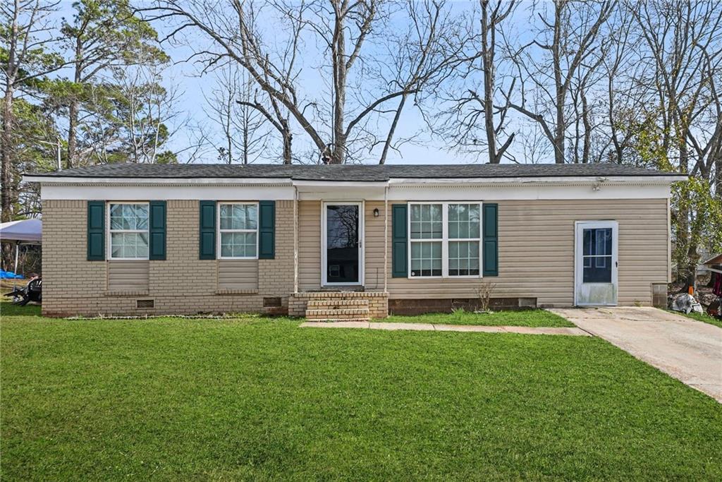 8 Westgate Park Dr., Newnan, GA 30263