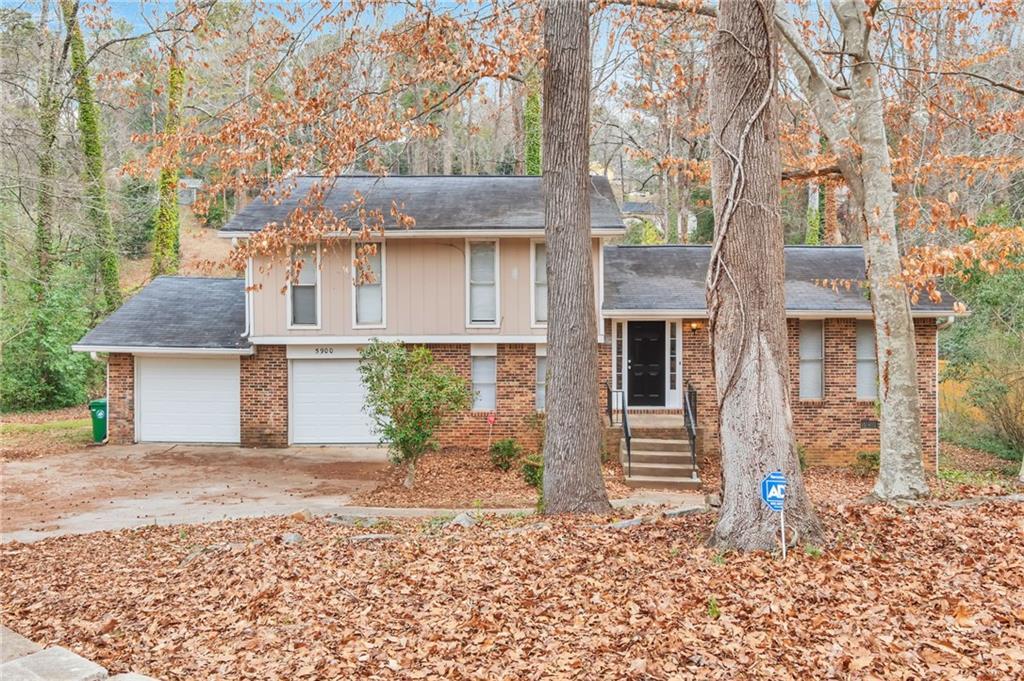 5900 Simone Dr., Stone Mountain, GA 30087