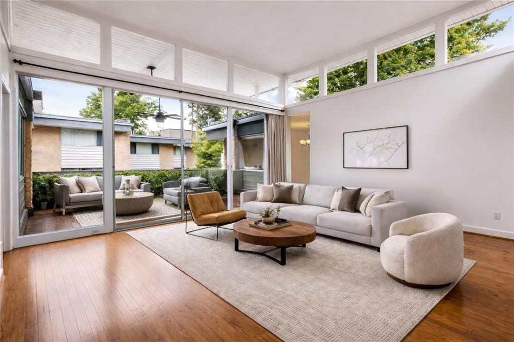 4300 Chastain Walk #20, Atlanta, GA 30342