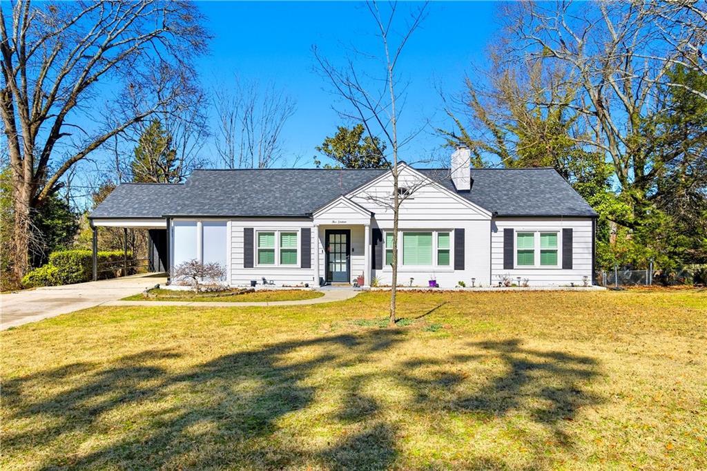 516 Stillwood Dr., Gainesville, GA 30501