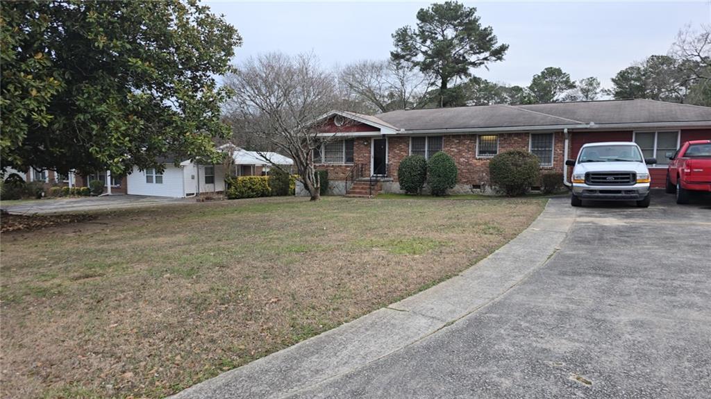 421 Springside Dr., Forest Park, GA 30297