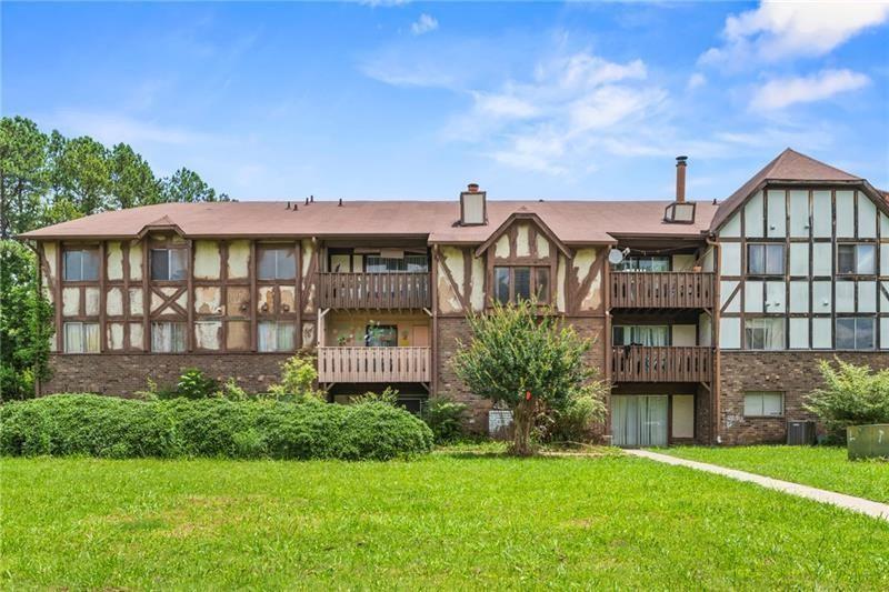 115 Camelot Dr., Atlanta, GA 30349