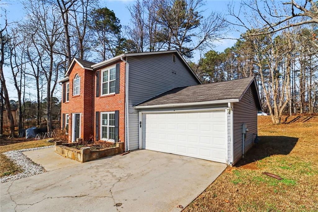 634 Windchase Pl., Lithonia, GA 30058