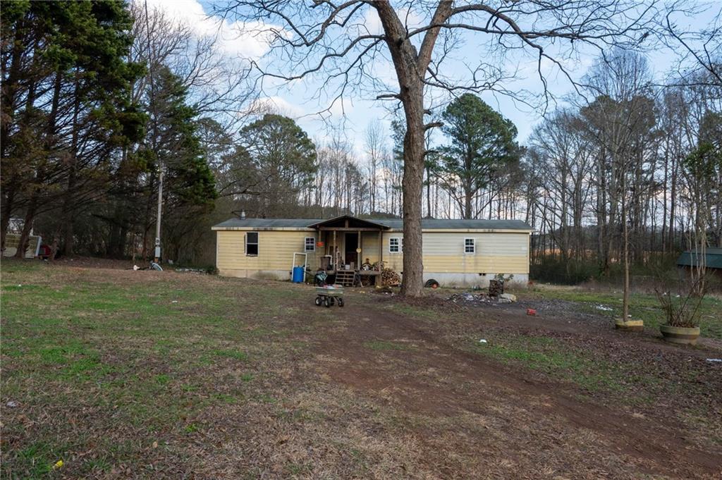 32 Ridge Dr., Villa Rica, GA 30180