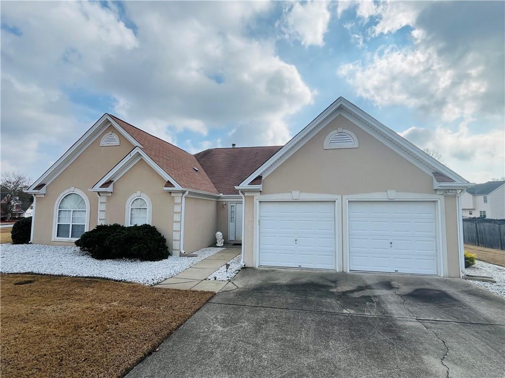 19 Meadow Crest Ct., Powder Springs, GA 30127