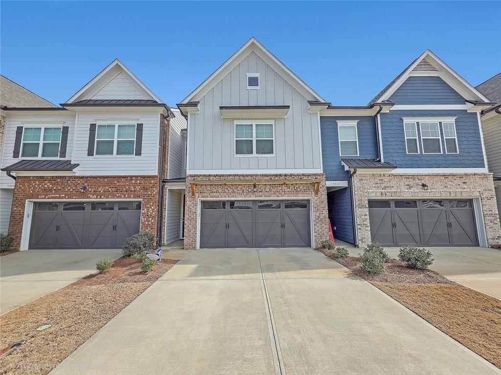 5316 Briggs St., Flowery Branch, GA 30542