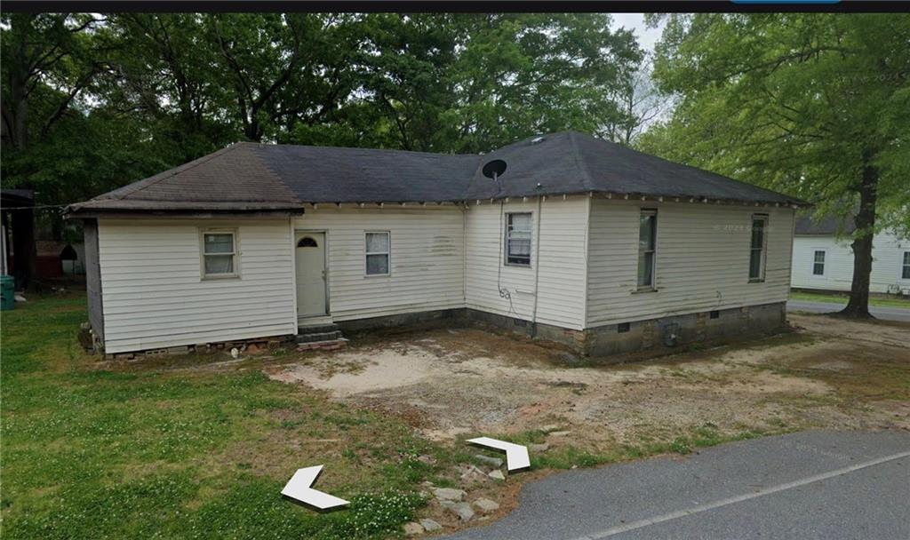 88 E. Stephens St., Winder, GA 30680