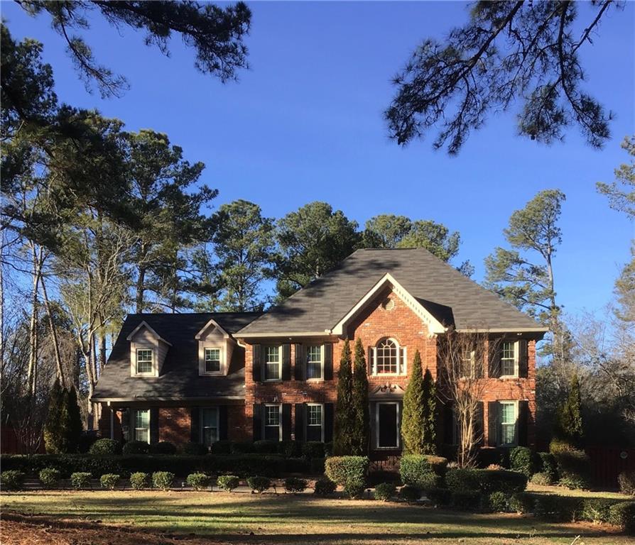 290 Dix Lee On Dr., Fayetteville, GA 30214