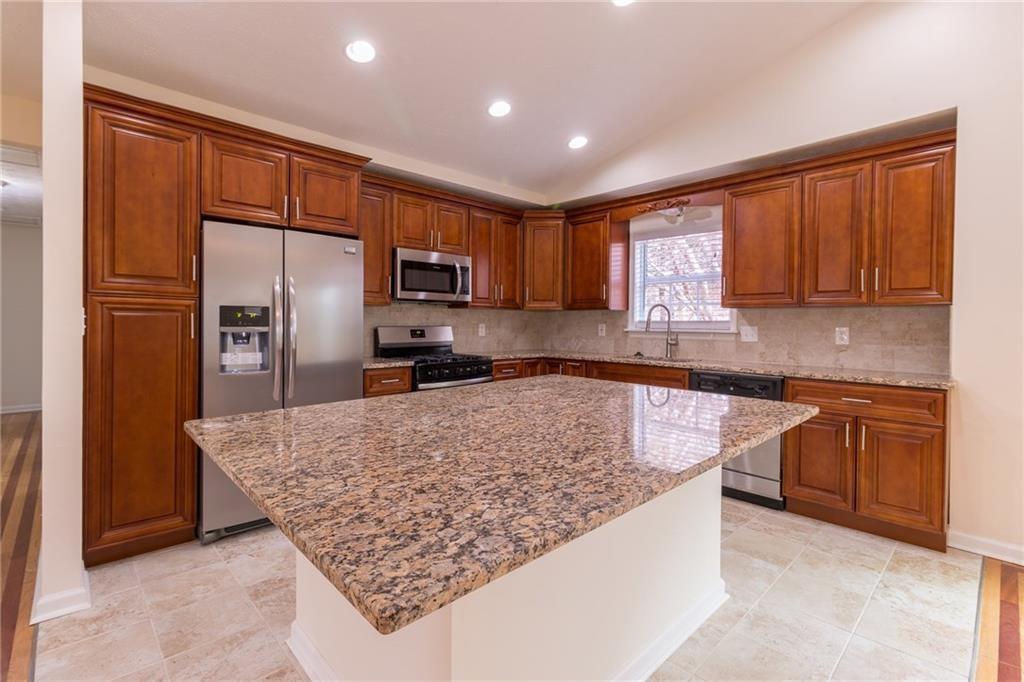 2688 Porter Dr., Lawrenceville, GA 30044