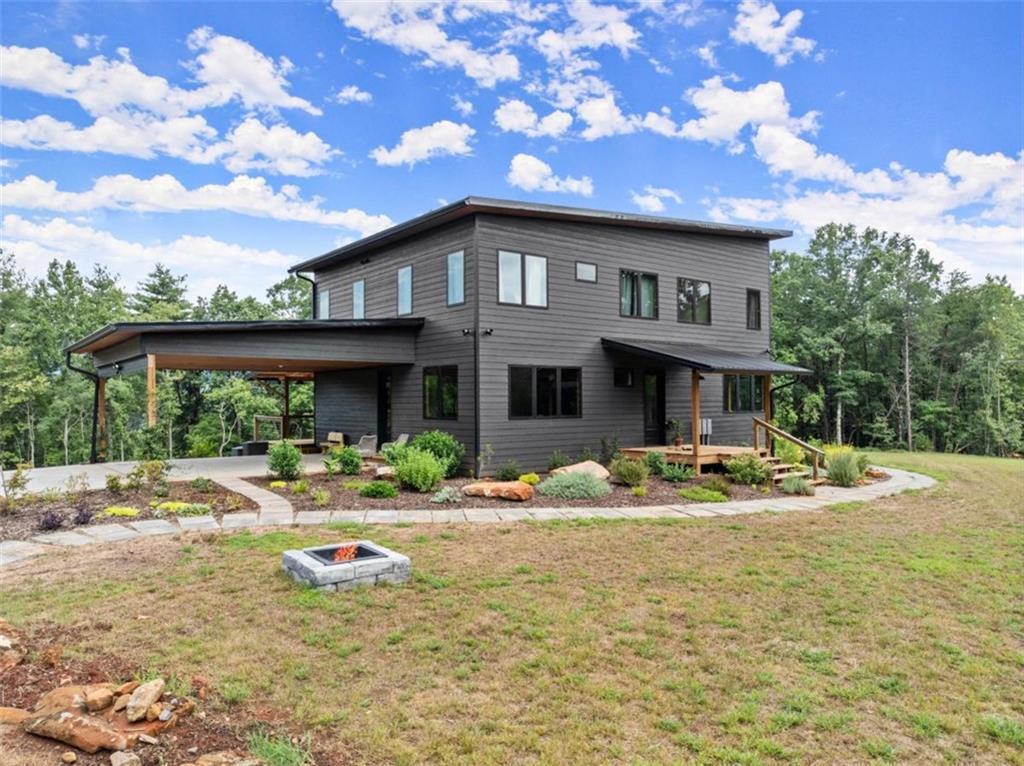 147 Jess Hunt Rd., Cleveland, GA 30528