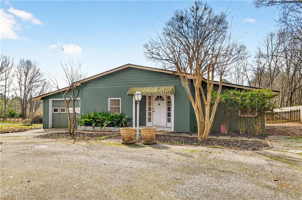 4927 Salem Rd., Covington, GA 30016