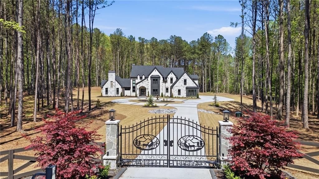 1315 Sandy Creek Rd., Tyrone, GA 30290