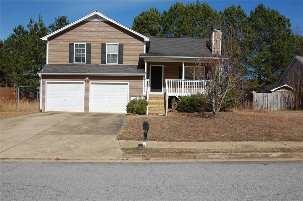 110 Rockefeller Ln., Dallas, GA 30157