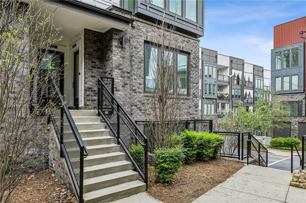 399 Pratt Dr. #901, Atlanta, GA 30315