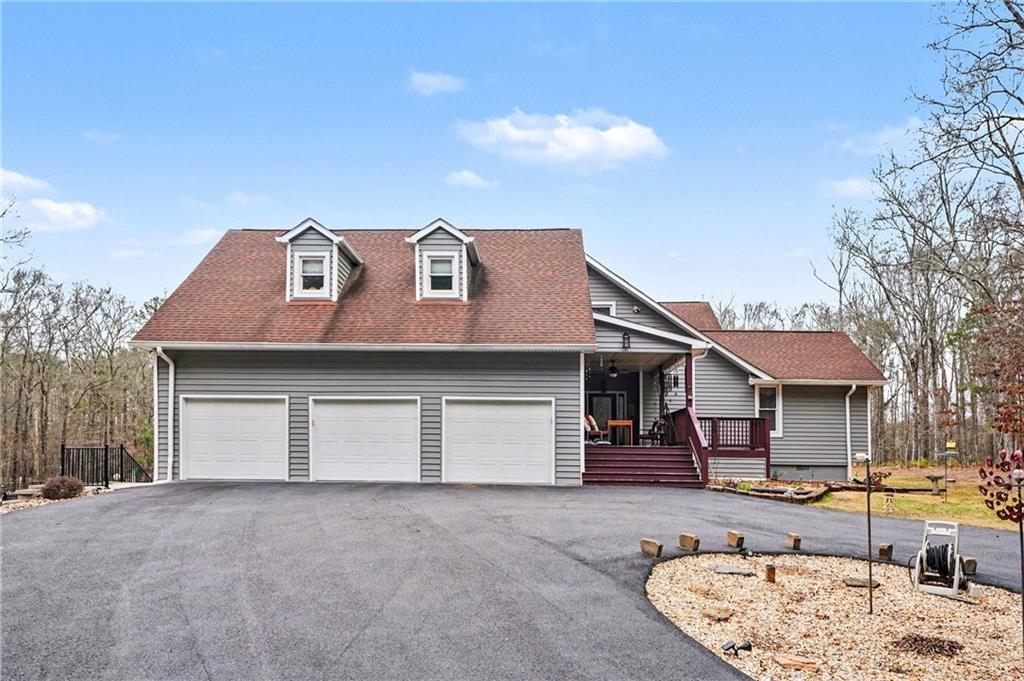 967 Tope Rd., Sharpsburg, GA 30277