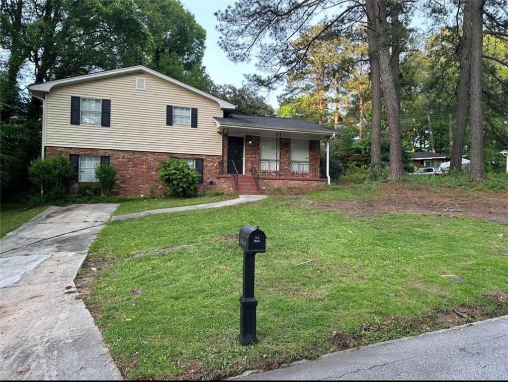 1247 Shoreham Dr., Atlanta, GA 30349