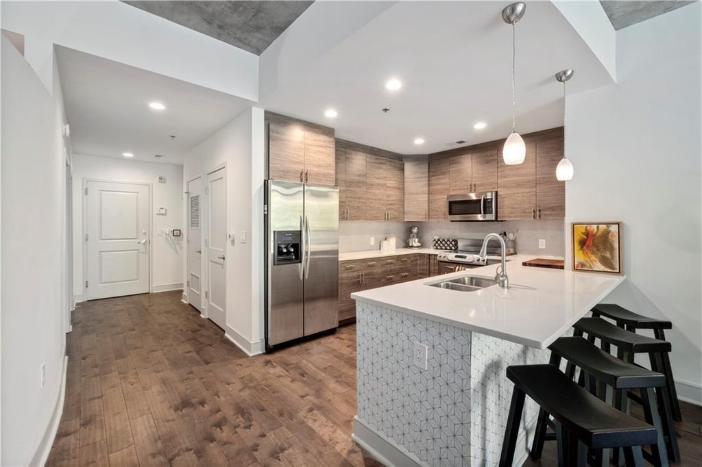 950 W Peachtree St. #701, Atlanta, GA 30309