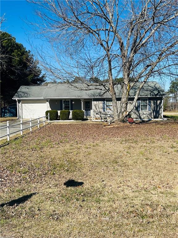 2755 Milton Bryan Dr., Loganville, GA 30052