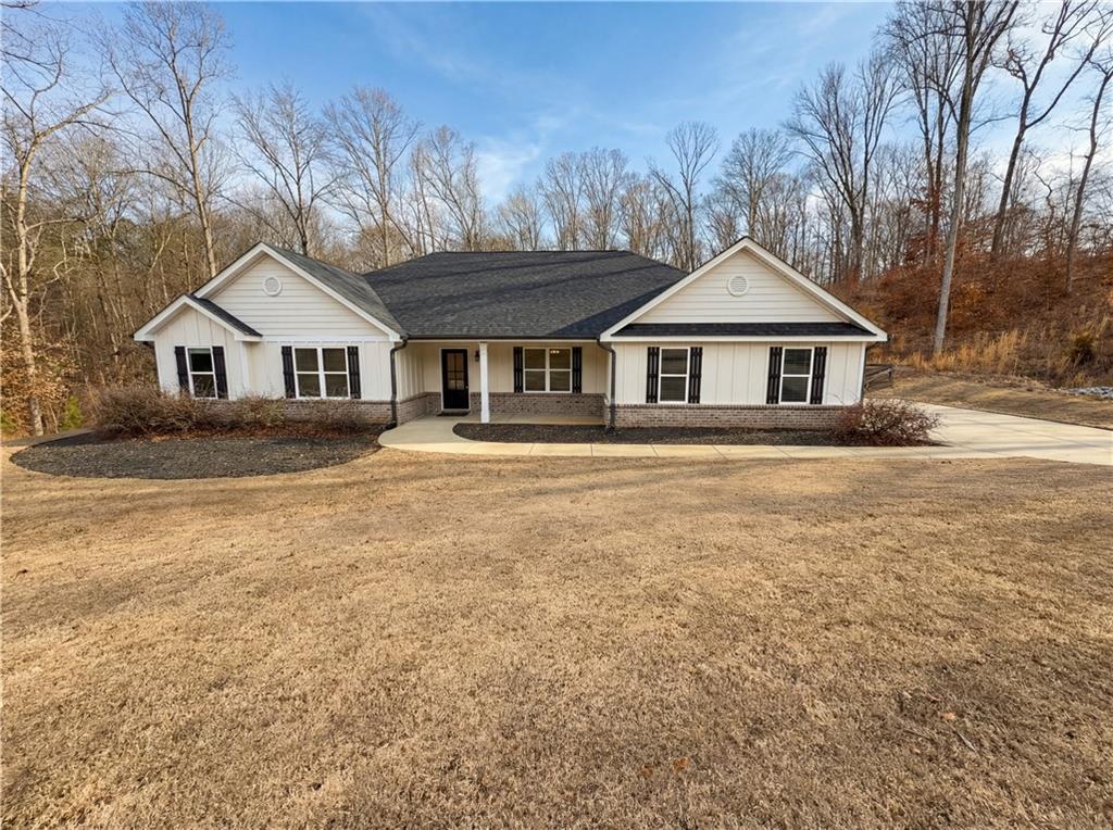 951 Oconee Ln., Commerce, GA 30529