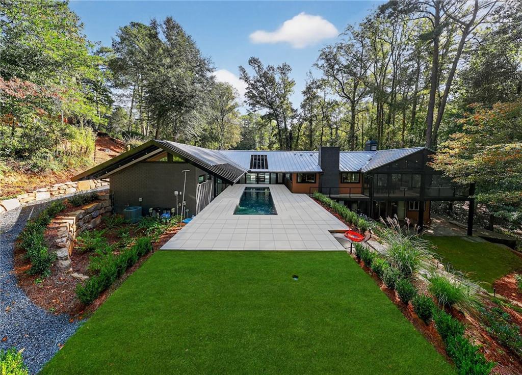 585 Amberidge Tr., Atlanta, GA 30328