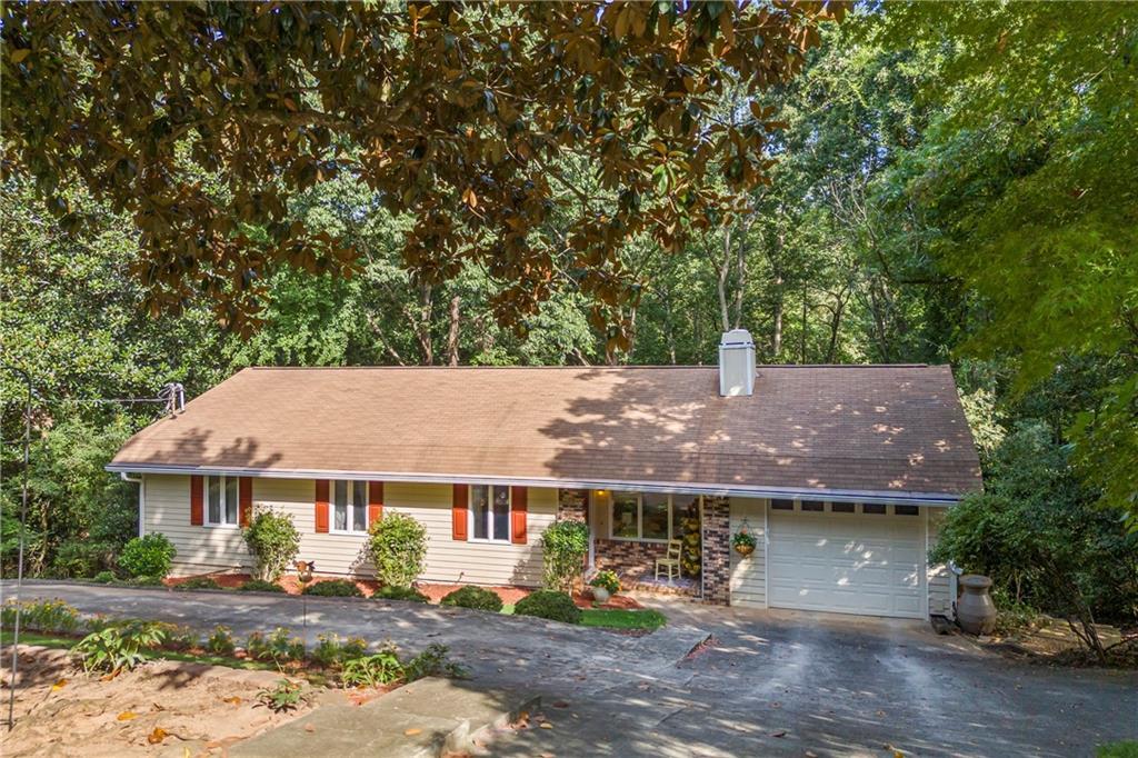 684 Honeysuckle Rd., Gainesville, GA 30501