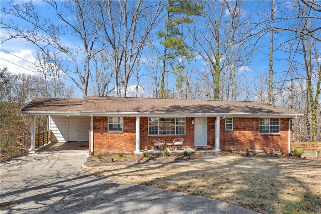 2440 Edgewater Dr., Atlanta, GA 30311