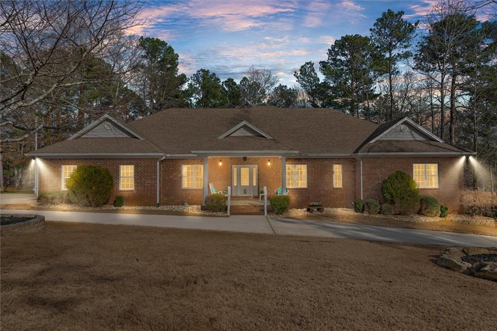 7255 Confederate Ln., Villa Rica, GA 30180