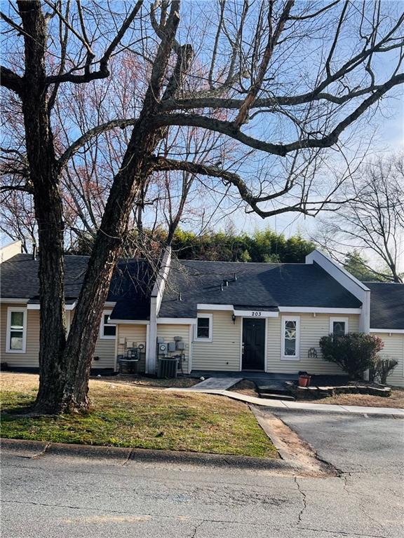 203 Goshen Ln., Woodstock, GA 30188