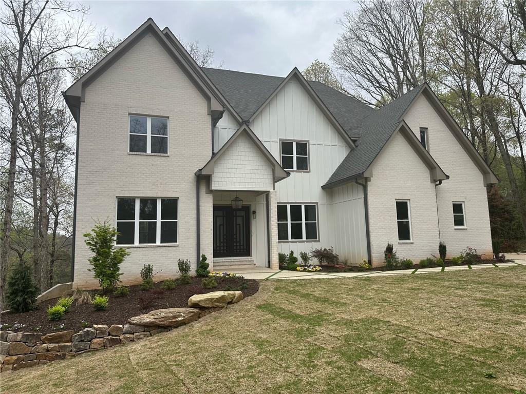 270 Crosstree Ln., Atlanta, GA 30328