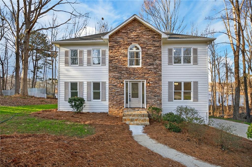 511 Lakeside Dr., Hiram, GA 30141