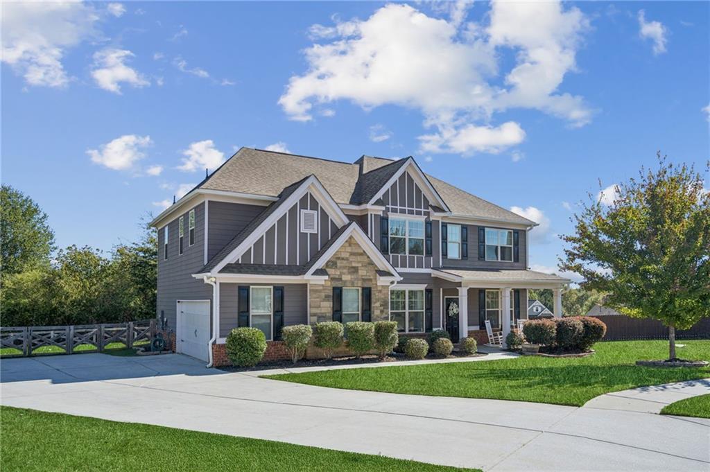 2225 Blackberry Ct., Monroe, GA 30656