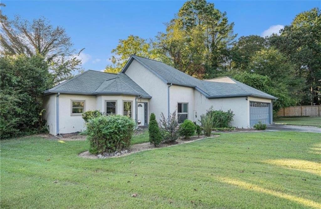 710 Friendship Ridge Ct., Powder Springs, GA 30127