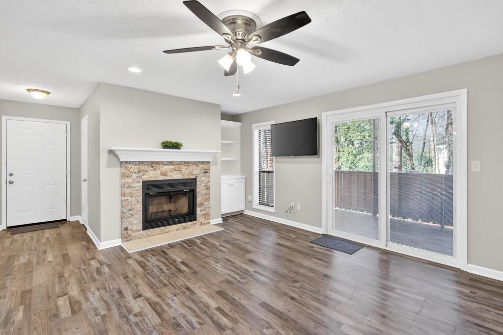 903 Woodcliff Dr., Atlanta, GA 30350