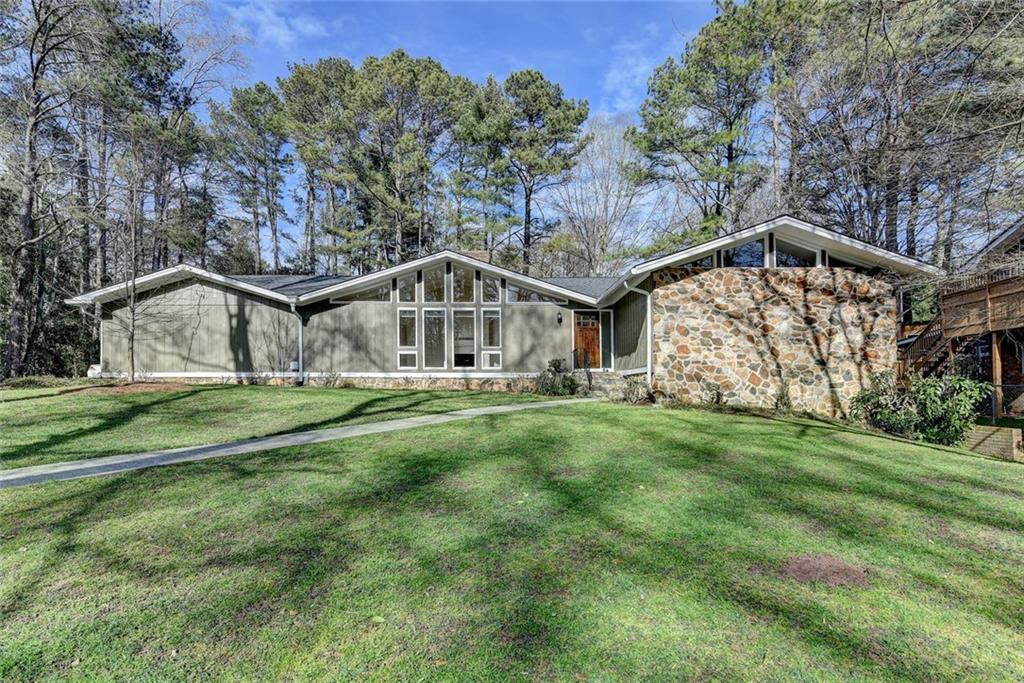 5628 Bend Creek Rd., Atlanta, GA 30338