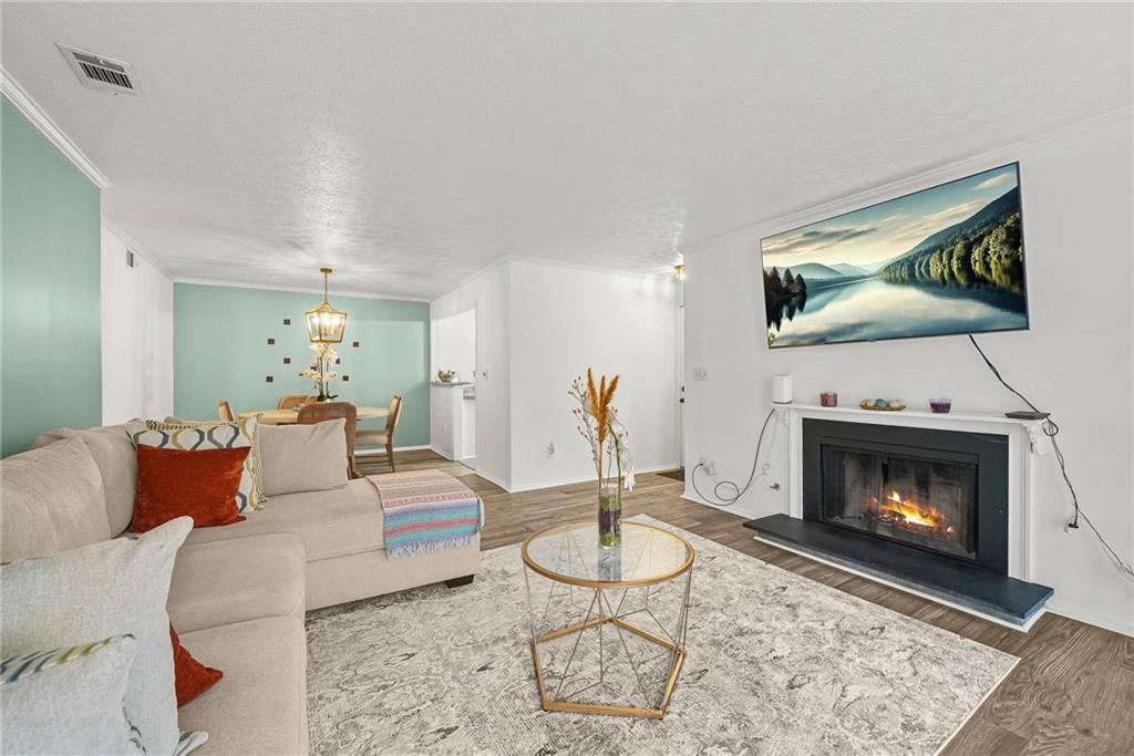 502 Vicksburg Pl., Atlanta, GA 30350