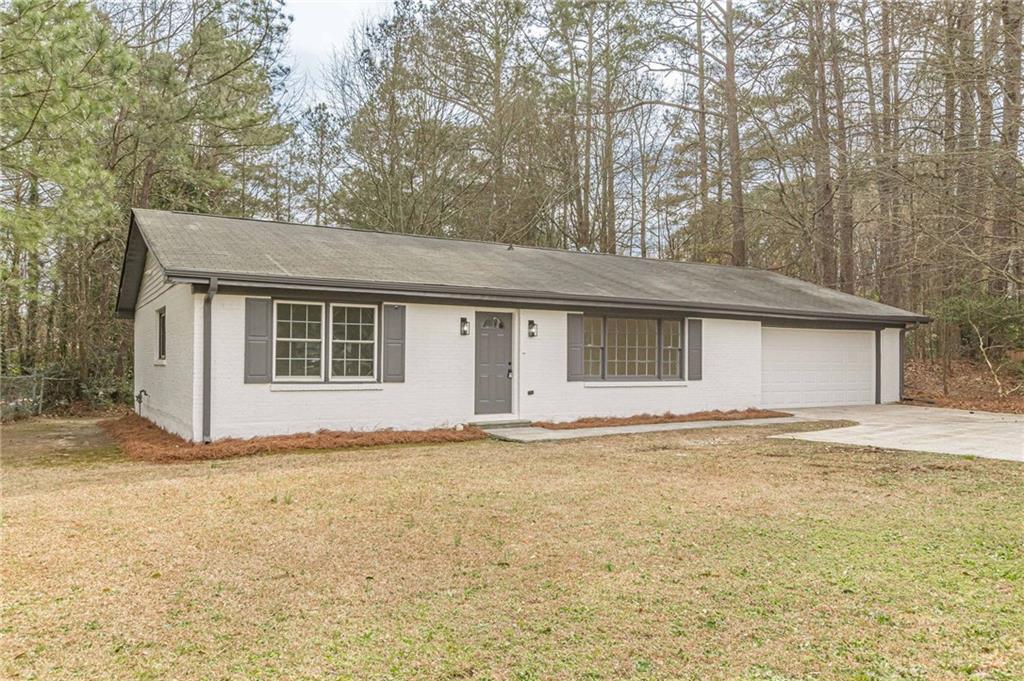 7498 Helms Ct., Jonesboro, GA 30236