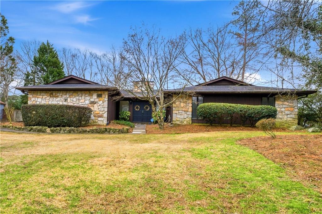 5268 Santee St., Stone Mountain, GA 30087