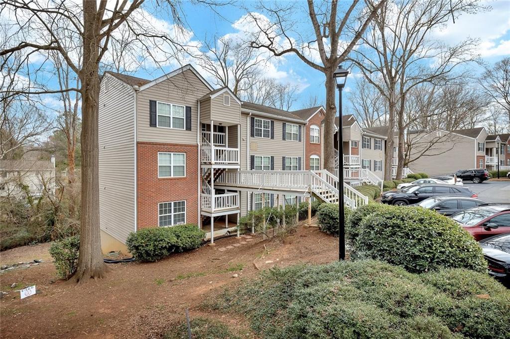 330 Teal Ct., Roswell, GA 30076