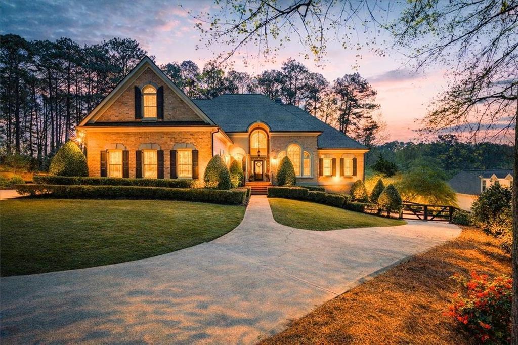 1800 Highgrove Club Dr., Alpharetta, GA 30004