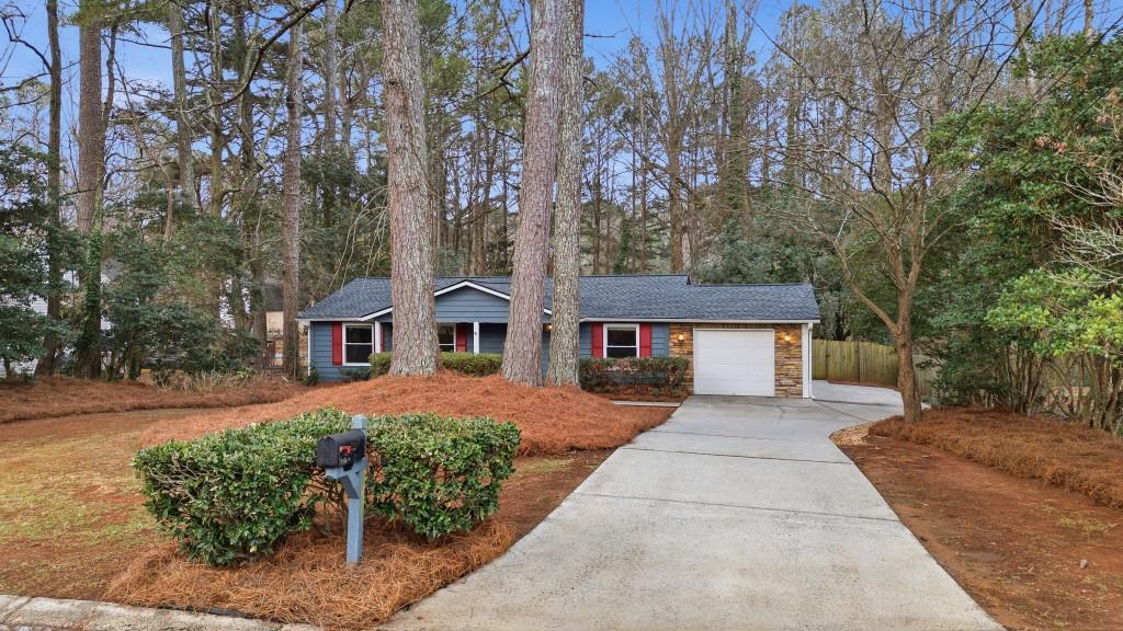 2869 Winchester Ct., Duluth, GA 30096