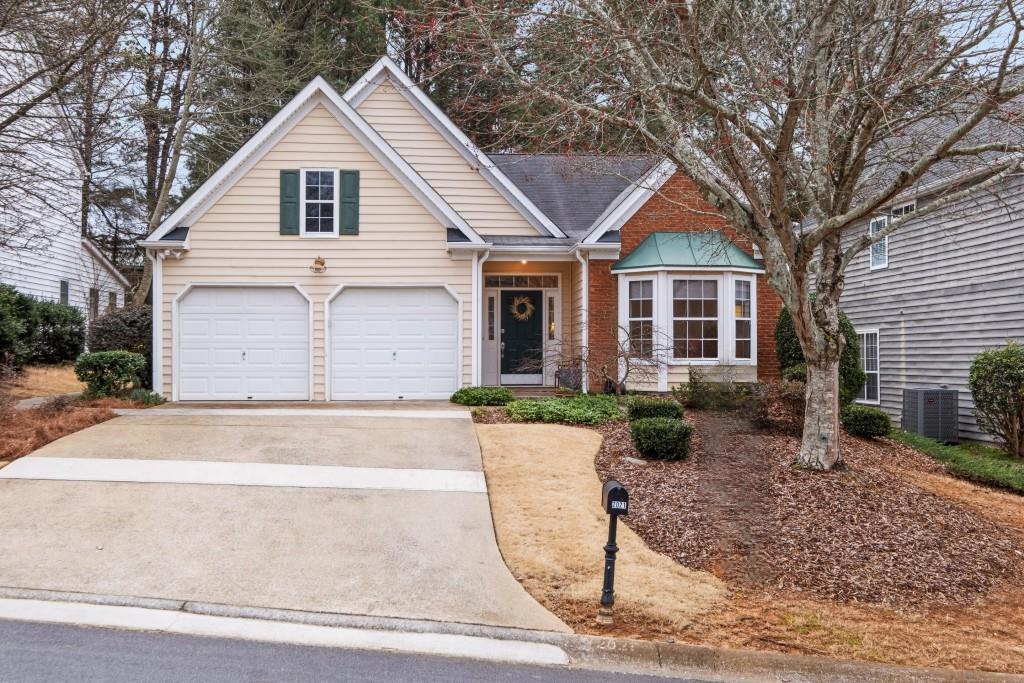 2021 Crestview Way, Woodstock, GA 30188