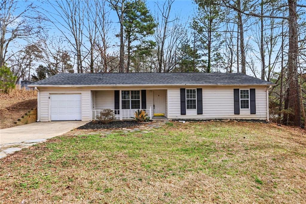 2436 Eric Ln., Douglasville, GA 30135
