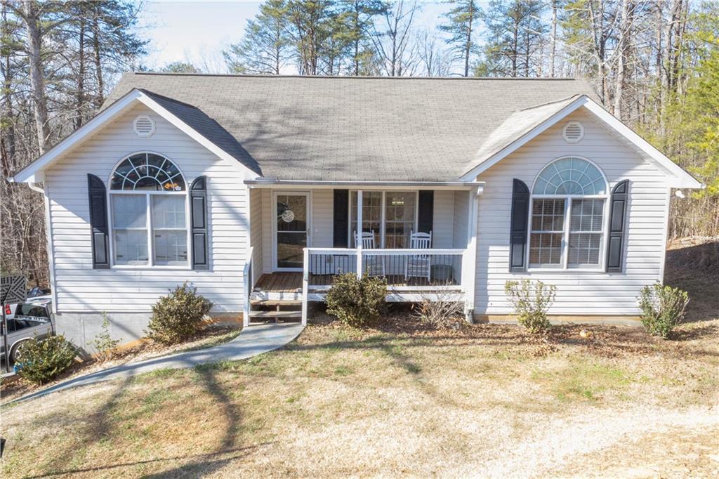 272 Cedar Springs Ln., Dahlonega, GA 30533