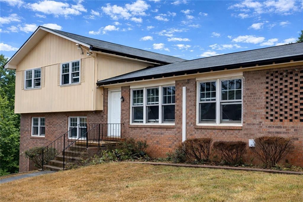 600 San Pablo Ct., Stone Mountain, GA 30083