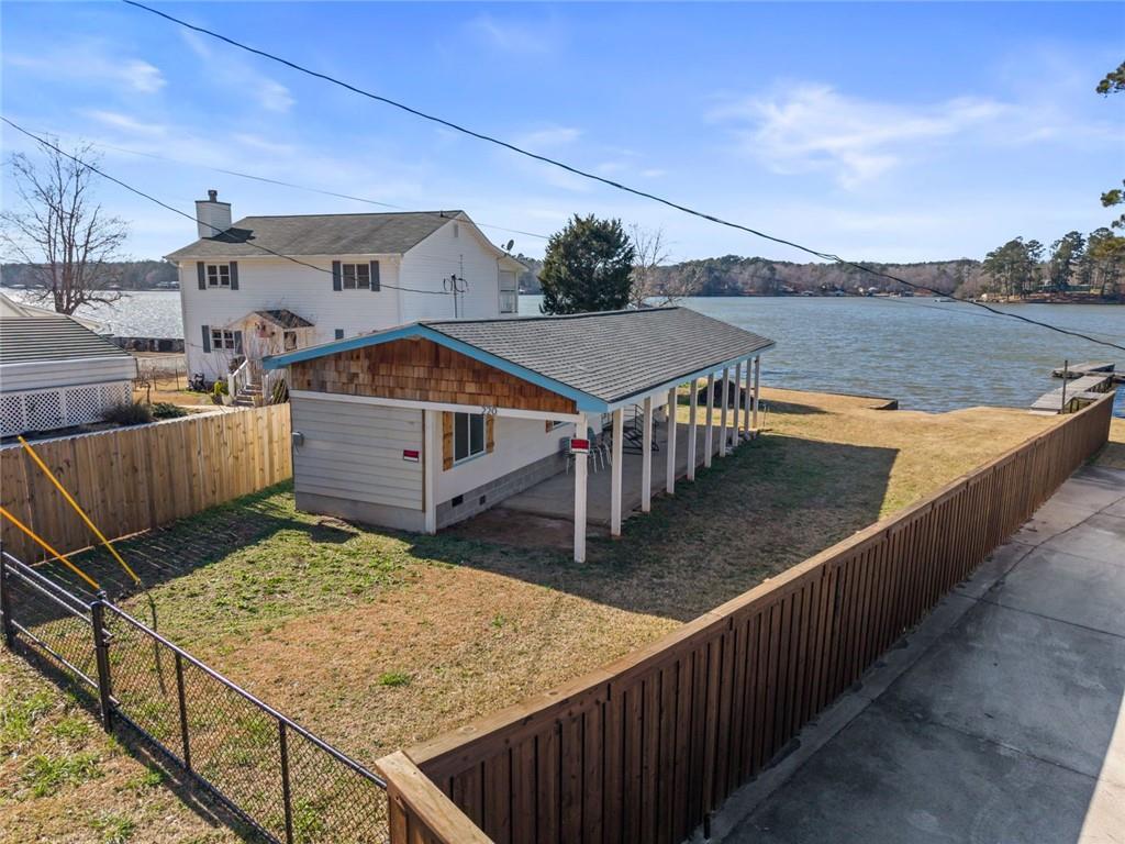 220 Lakeshore Dr., Monticello, GA 31064