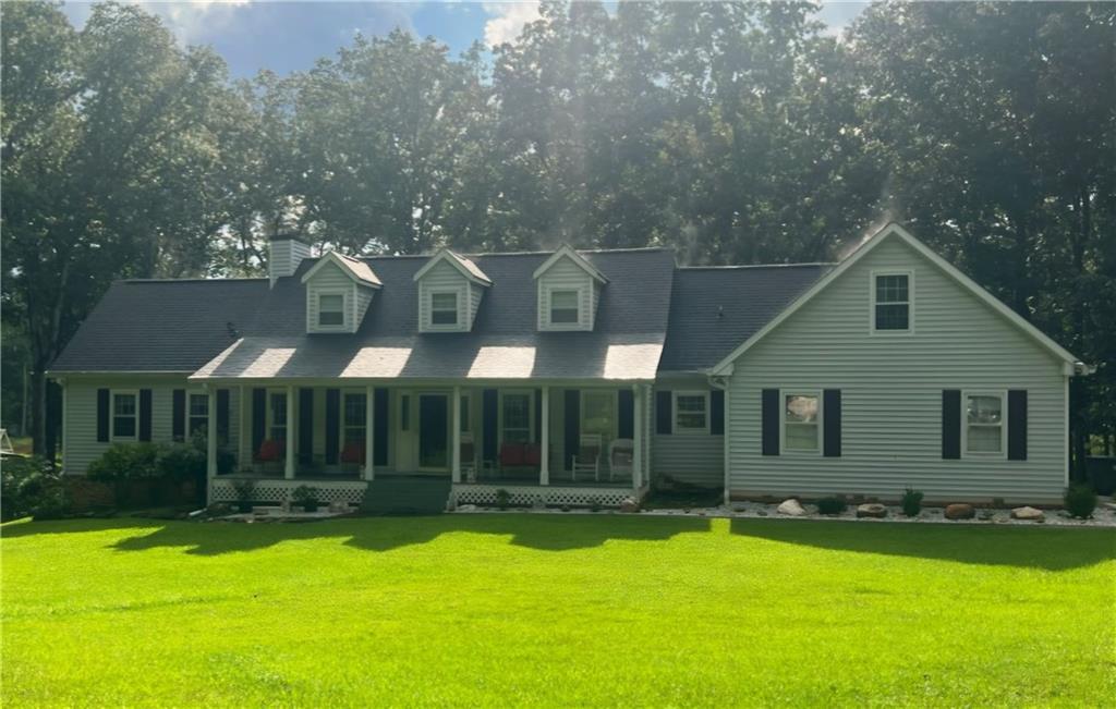 6450 Lake Sara Glen Dr., Douglasville, GA 30135