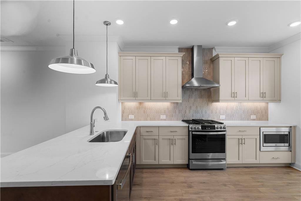 2812 Evanshire Ave. #110, Duluth, GA 30096