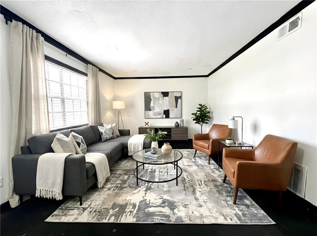 1435 Tilbury Pl., Stone Mountain, GA 30083